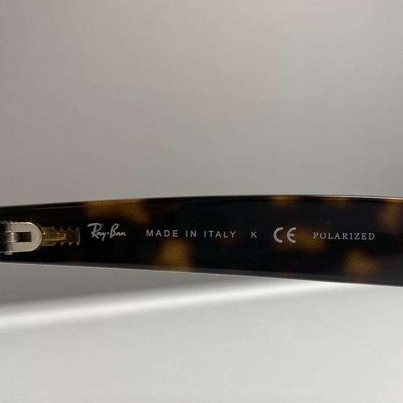 Ray-Ban Unisex Tortoise Shell Polarized New Wayfarer Sunglasses RB2132 55mm - Picture 6 of 8